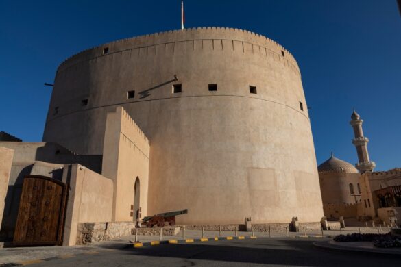 Historic Nizwa Fort in Oman – Nizwa Tour