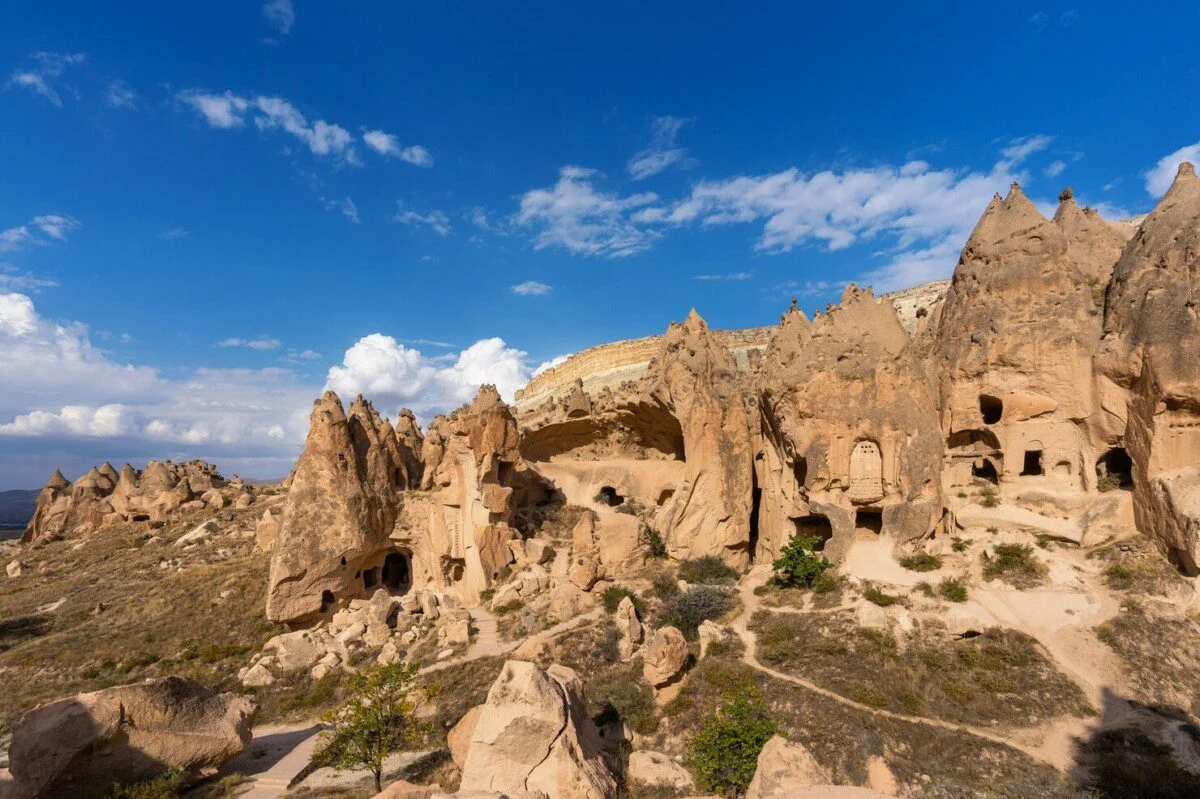 cave-town-zelve-valley-cappadocia-turkey_335224-571